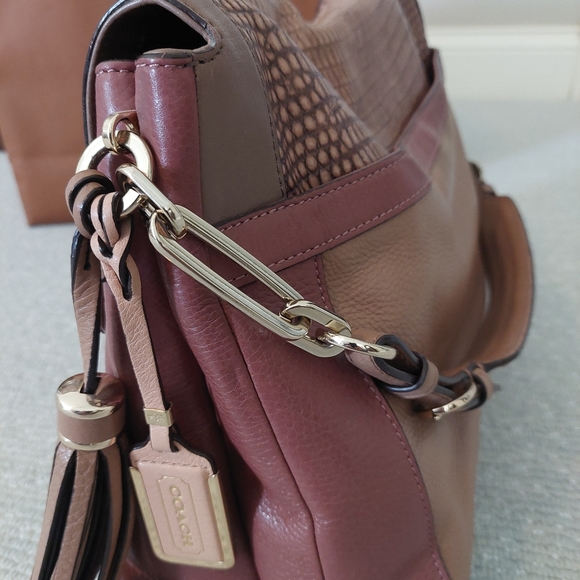 Coach Purse - unique! - Picture 5 of 16